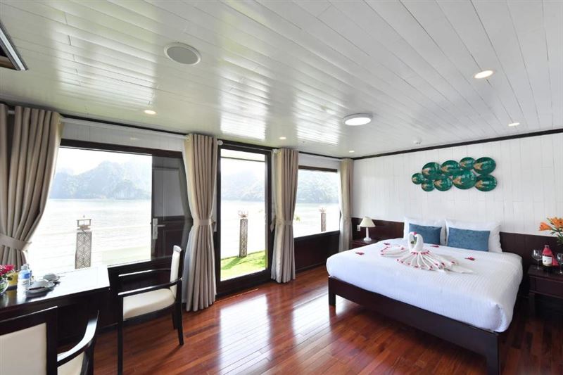 Halong Sapphire Cruise - Luxury Overnight Cruise in Lan Ha Bay & Ha Long Bay
