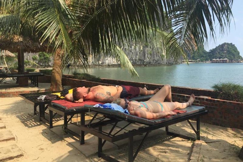 Halong Sapphire Cruise - Luxury Overnight Cruise in Lan Ha Bay & Ha Long Bay