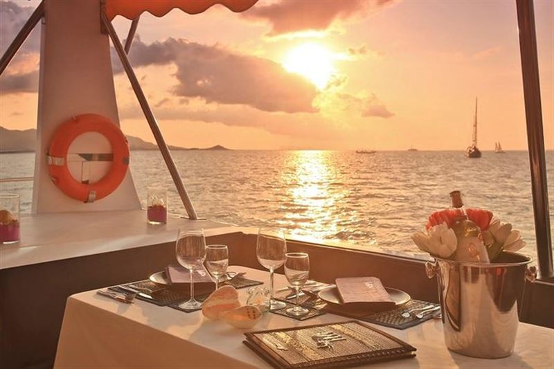 Phu Quoc Sunset Cruise – BBQ Dinner & Fireworks Show