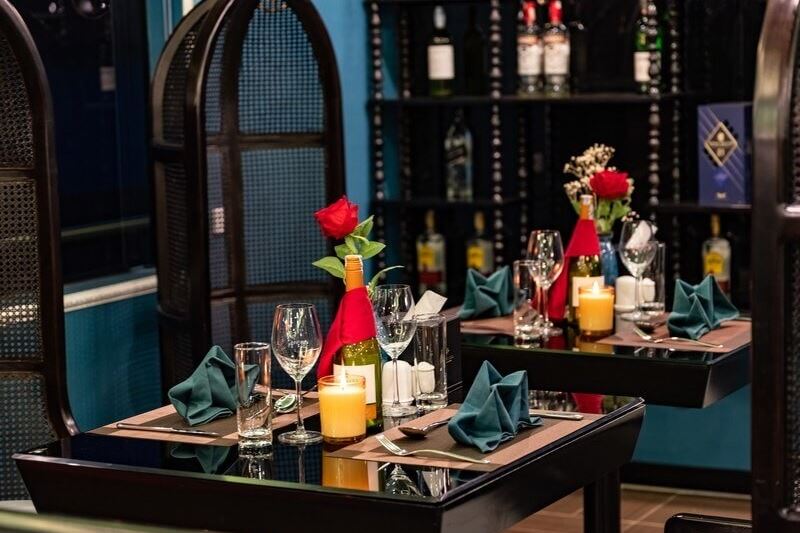 Amethyst Daily Cruise - 1 Day Luxury Halong Bay Tour from Hanoi