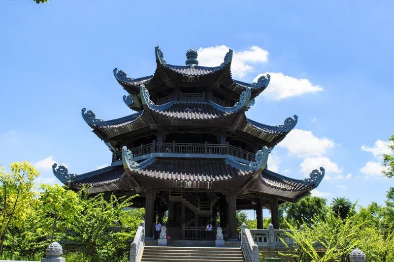 Awesome Northern Vietnam Tour to Hanoi – Halong – Ninh Binh