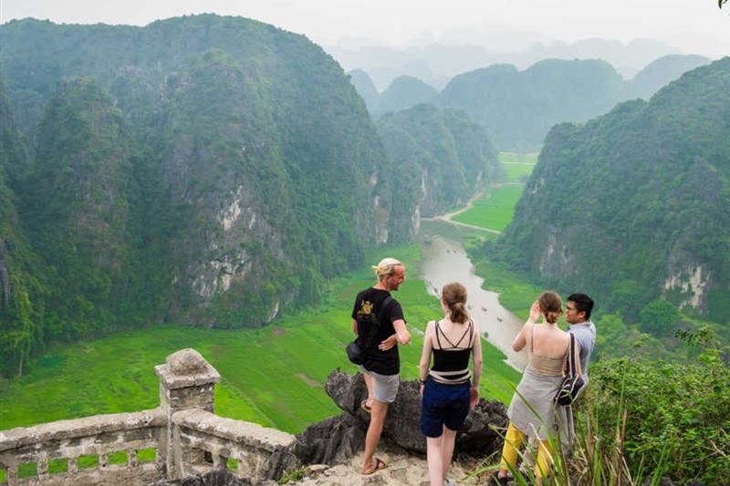 Explore 3 Days Hanoi - 3 Night Da Nang of Viet Nam
