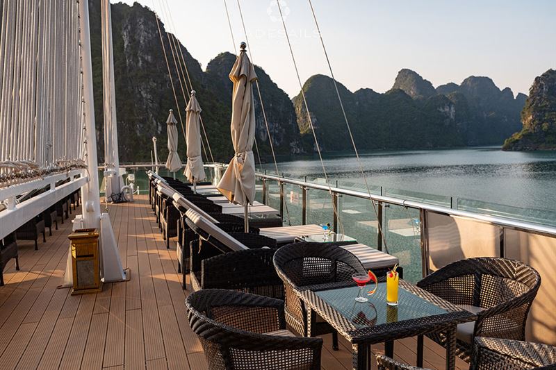 JADESAILS - Top Luxury Day Cruise in Halong Bay & Lan Ha Bay