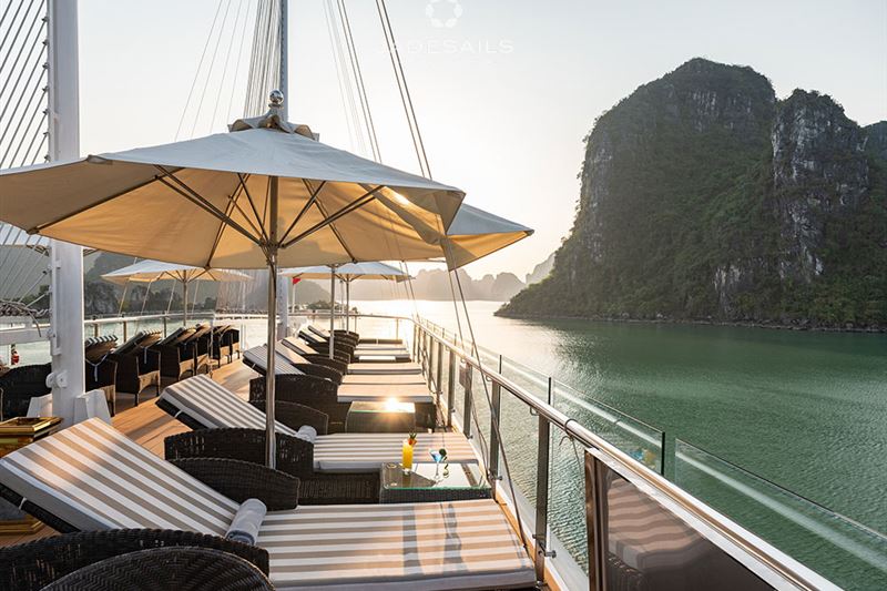 JADESAILS - Top Luxury Day Cruise in Halong Bay & Lan Ha Bay