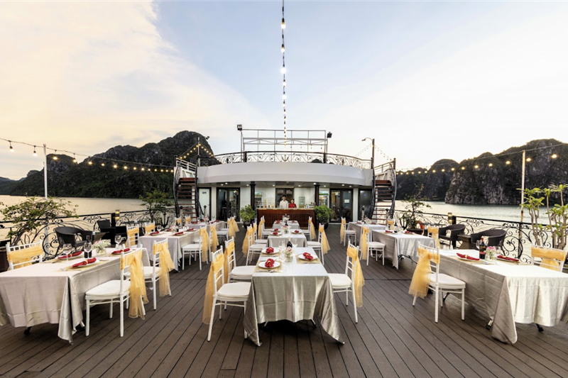 Verdure Lotus Grandeur Cruise Halong Bay – Luxury Facilities & Premium Experience