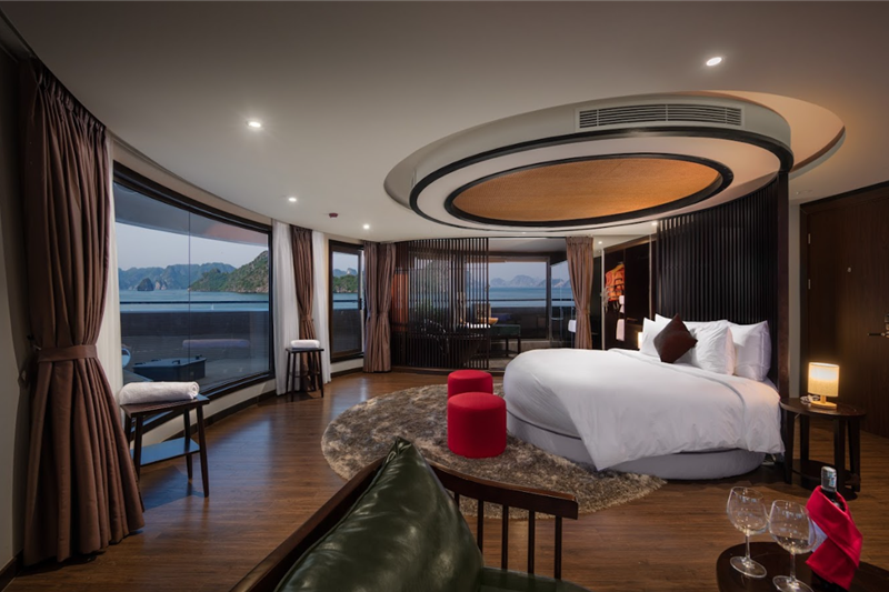 Scarlet Pearl Cruise Halong Bay – 2 Days 1 Night Overnight Cruise