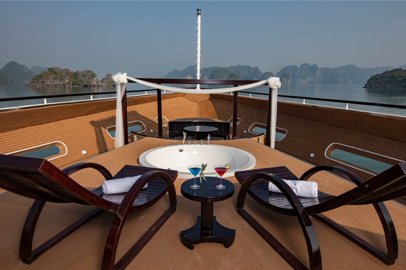 Scarlet Pearl Cruise Halong Bay – 2 Days 1 Night Overnight Cruise