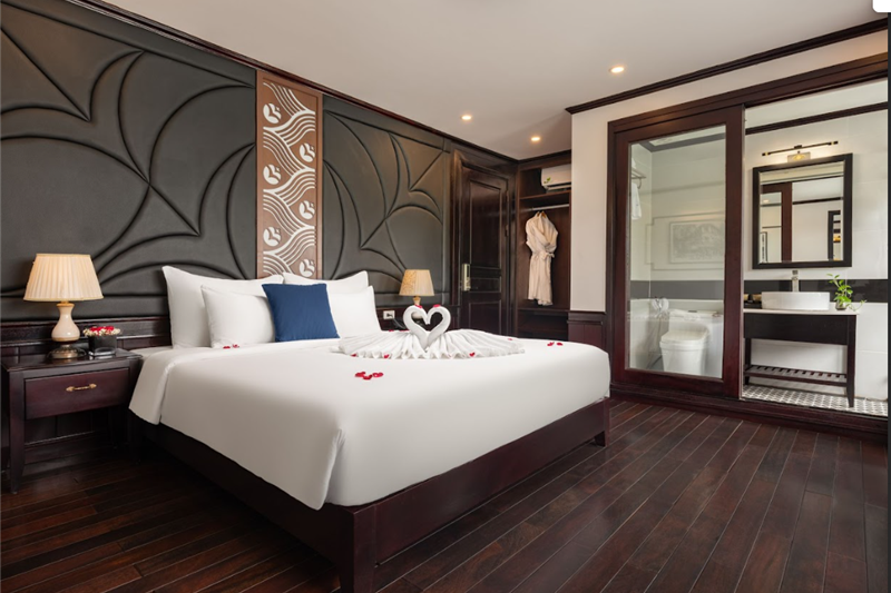 Le Journey Cruise Ha Long Bay – Overnight Luxury Experience