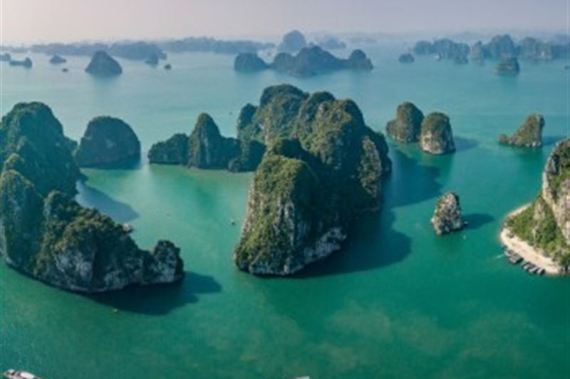 Mind-Blowing Northern Vietnam Trip to Hanoi – Sapa – Ninh Binh – Halong Bay
