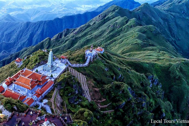 Sapa Trekking Tour with Fansipan Peak
